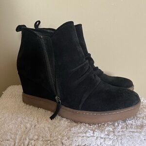 Sofft Black Ankle Boots with Suede Finish and Wedge Heel